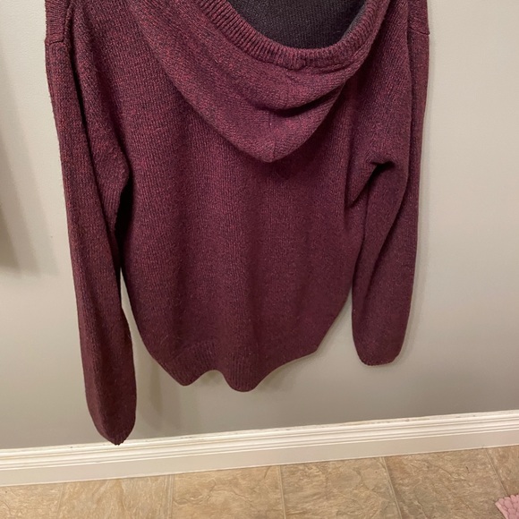 Men’s small hoodie - Picture 2 of 6